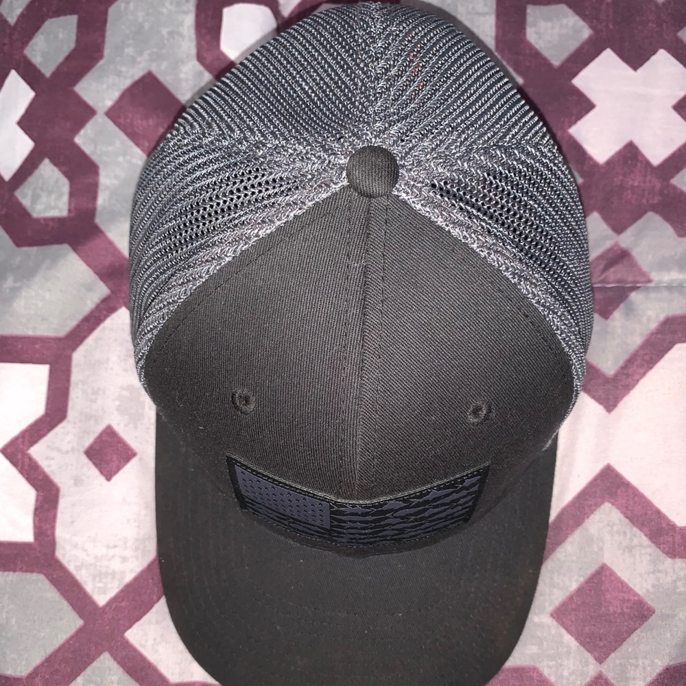 Columbia hat - Picture 2 of 4